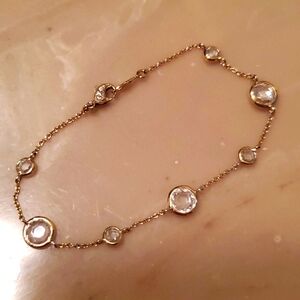 Gold plated tennis-like bracelet with crystals